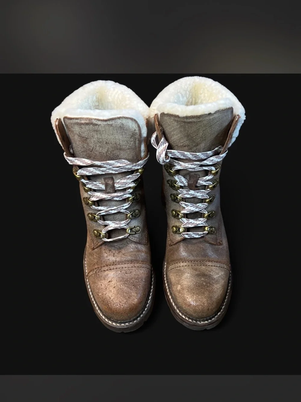 Frye Women’s Brown Shearling-Lined Lace-Up Winter Boots- size 9